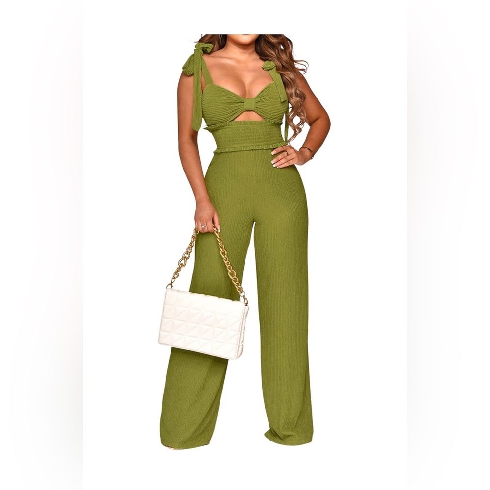 NWT Green Wide Leg Cutout Tie Strap Jumpsuit